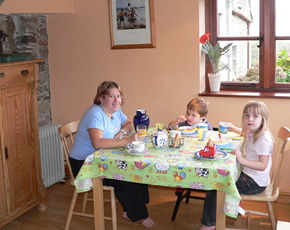 breakfast at higher lank farm holidays, cornwall